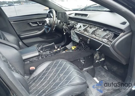 2021 Mercedes-Benz S 580 4Matic z USA, uszkodzony, nr VIN W1K6G7GB8MA035476